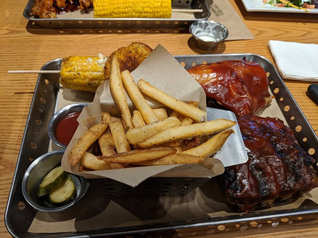 Chilis Grill & Bar | meal takeaway | 32120 Dyer St, Union City, CA 94587, USA | 5106759810 OR +1 510-675-9810