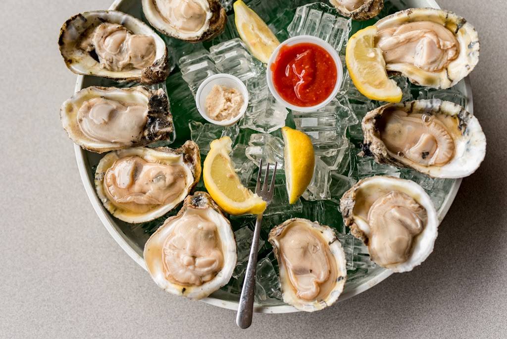 Lone Star Oyster Bar | restaurant | 3627, 4750 Bryant Irvin Rd #850, Fort Worth, TX 76132, USA | 8173700030 OR +1 817-370-0030