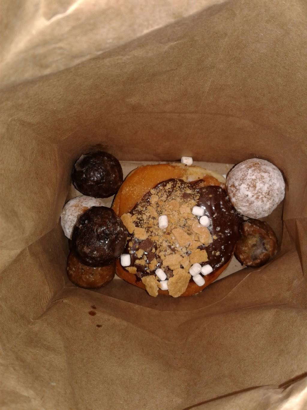 Dunkin | bakery | 4061 S Goldenrod Rd, Orlando, FL 32822, USA | 4072826060 OR +1 407-282-6060