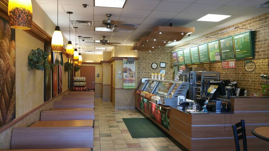 Subway | restaurant | Emerald Crossing, 4760 Grayton Rd Unit #4, Cleveland, OH 44135, USA | 2162653421 OR +1 216-265-3421