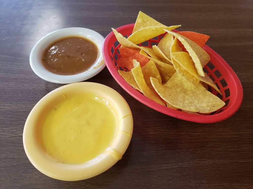 Lazaritas Mexican Restaurant | restaurant | 166 S WW White Rd, San Antonio, TX 78219, USA | 2103374180 OR +1 210-337-4180