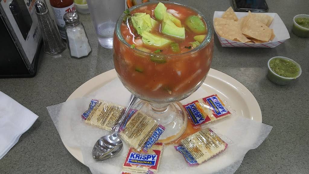 Los Tres Primos Taqueria | restaurant | 4555 N Pershing Ave, Stockton, CA 95207, USA | 2094740386 OR +1 209-474-0386