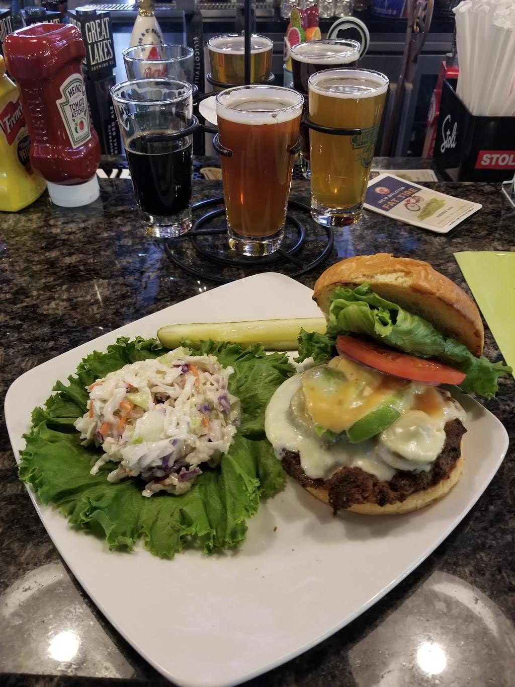 MacGregors Grill and Tap Room | restaurant | 300 Center Pl Dr, Rochester, NY 14615, USA | 5854419233 OR +1 585-441-9233