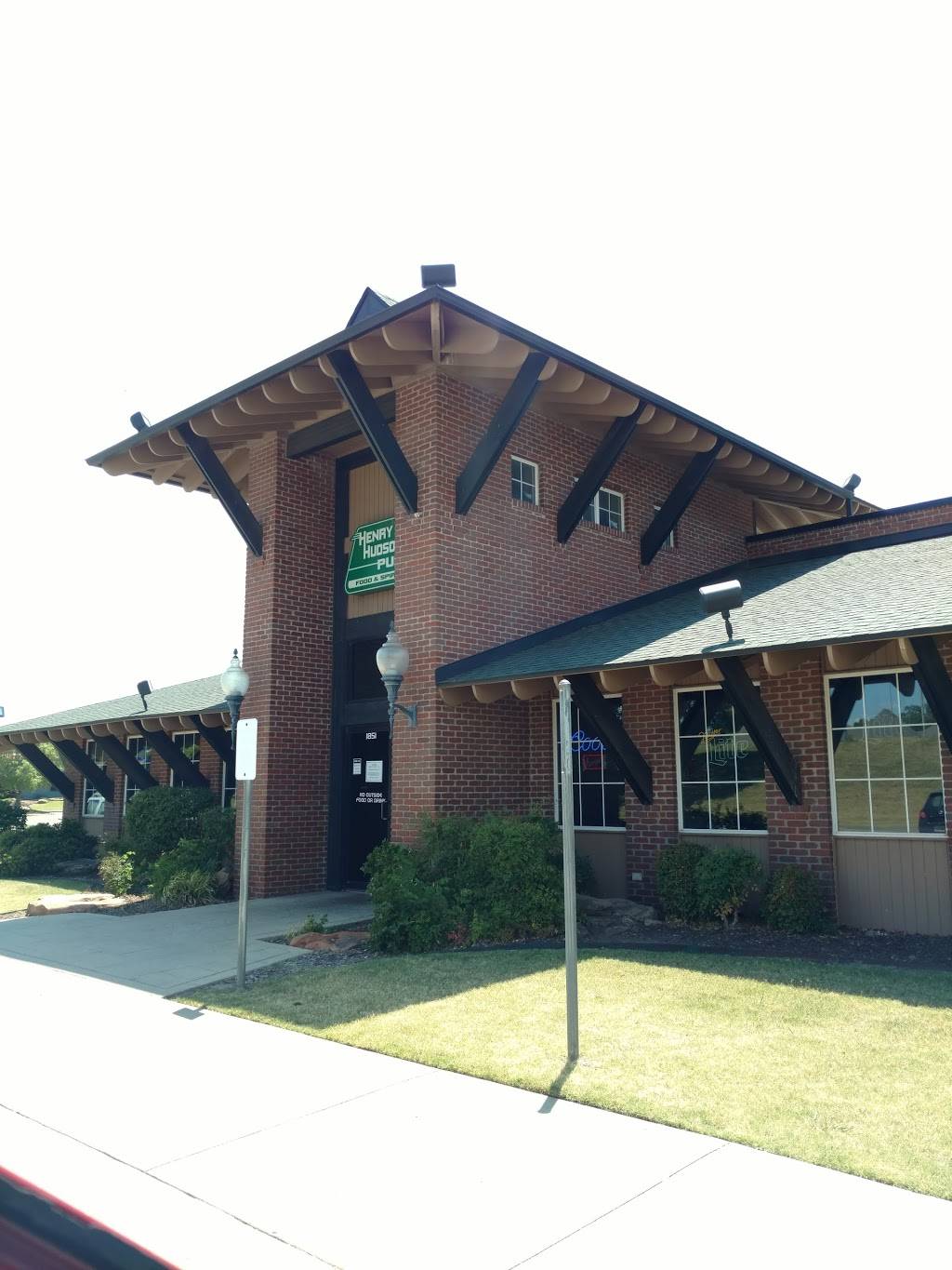 Henry Hudsons III | restaurant | 1851 S Douglas Blvd, Oklahoma City, OK 73130, USA | 4057320232 OR +1 405-732-0232
