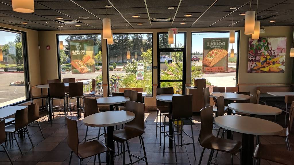 Taco Bell | meal takeaway | 3606 N Golden State Blvd, Turlock, CA 95382, USA | 2096683830 OR +1 209-668-3830