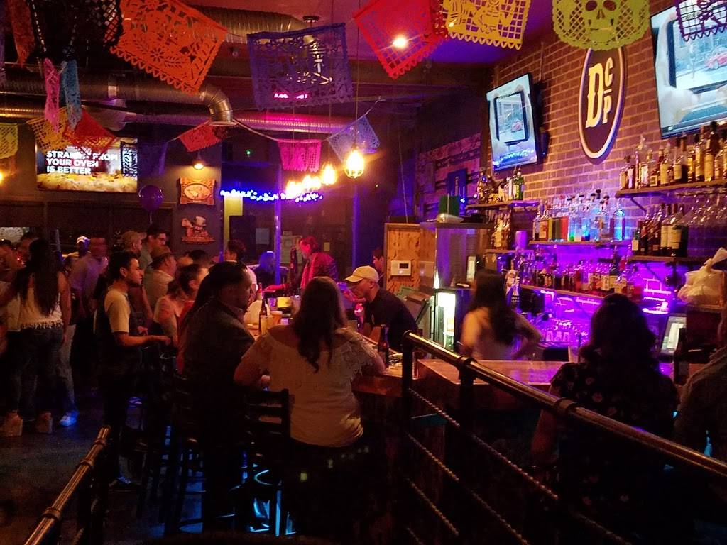 Deweys Corner Pub | restaurant | 812 N Piedras St, El Paso, TX 79903, USA | 9153732208 OR +1 915-373-2208