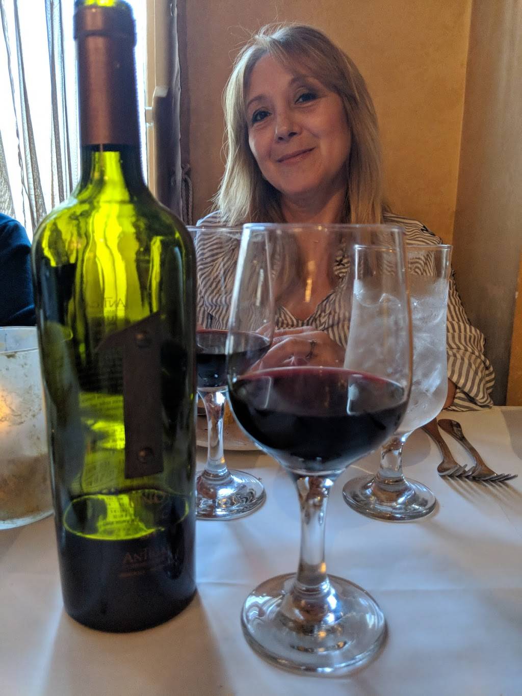 Erics Italian Bistro | restaurant | 70 E Old Country Rd, Mineola, NY 11501, USA | 5162805675 OR +1 516-280-5675