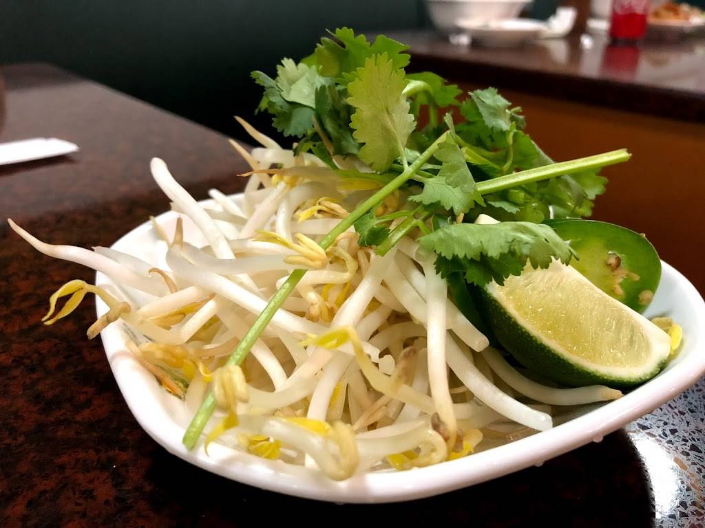 Pho 32 & Shabu | restaurant | 45-34 Bell Blvd, Flushing, NY 11361, USA | 7187674960 OR +1 718-767-4960