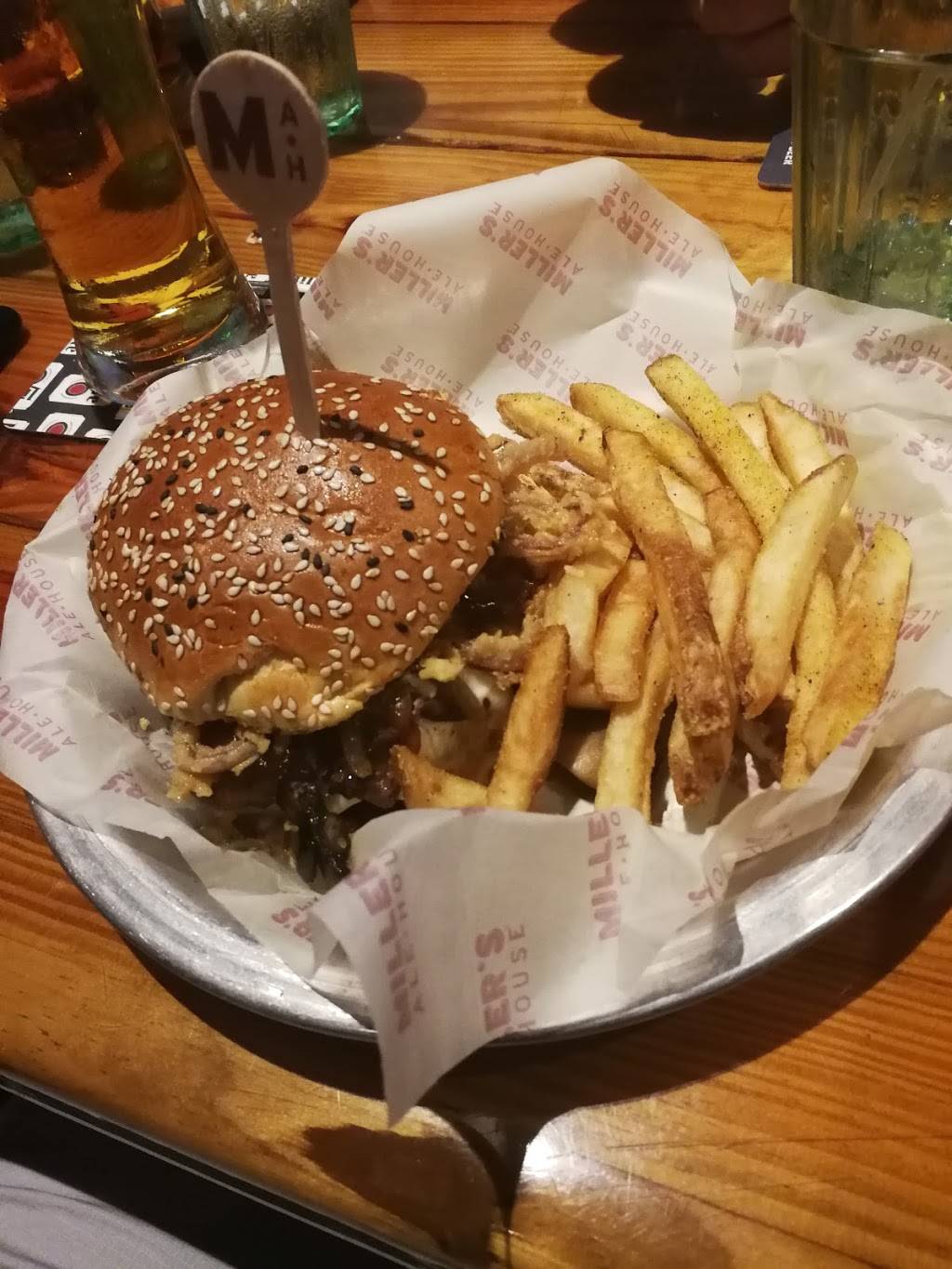 Millers Ale House - Lake Buena Vista | restaurant | 12371 Winter Garden Vineland Rd, Orlando, FL 32836, USA | 4072391800 OR +1 407-239-1800