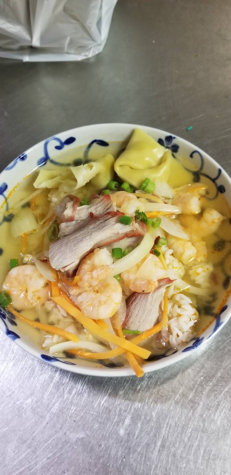 Ginger Root | restaurant | 9 Main St, East Hartford, CT 06118, USA | 8605681583 OR +1 860-568-1583