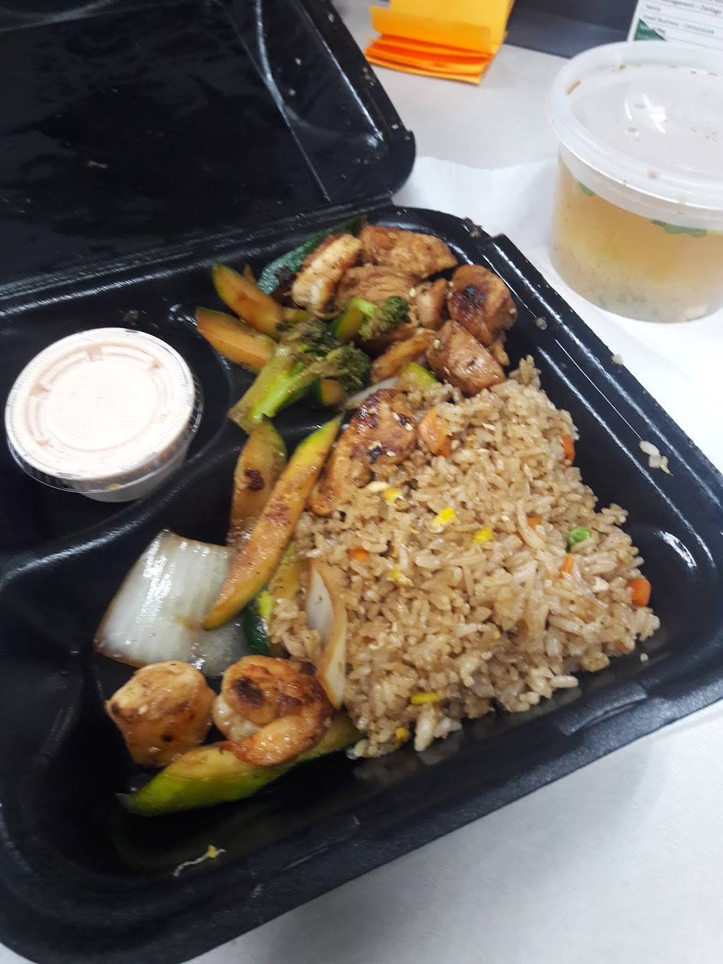 Tokyo Sushi Hibachi | restaurant | 606 S Hunt Club Blvd, Apopka, FL 32703, USA | 4079601883 OR +1 407-960-1883