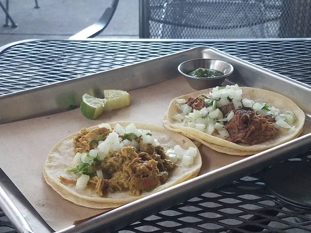 La Casita | restaurant | 8400 Oak St, New Orleans, LA 70118, USA | 5048269913 OR +1 504-826-9913