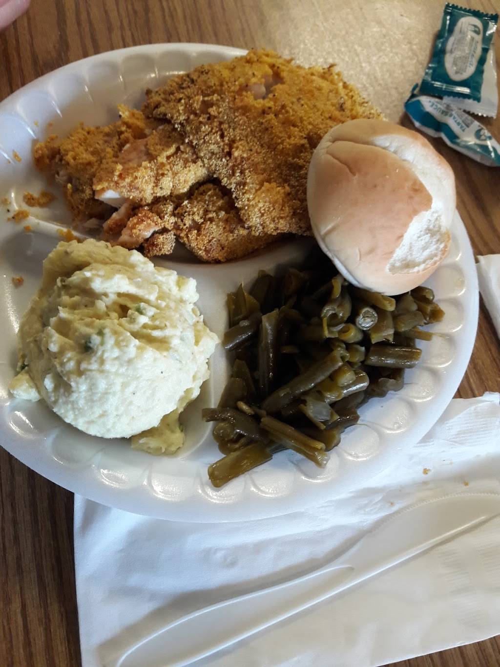 Moms Bar-B-Q House | restaurant | 14062 Vanowen St, Van Nuys, CA 91405, USA | 8187861373 OR +1 818-786-1373