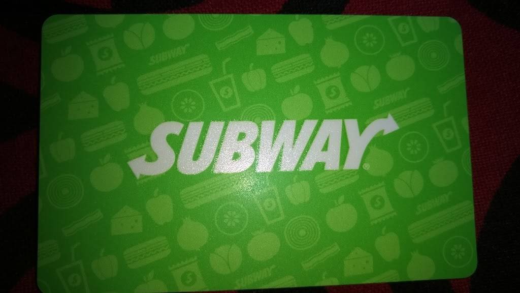 Subway | restaurant | 4201 St Antoine St, Detroit, MI 48201, USA | 3138318142 OR +1 313-831-8142