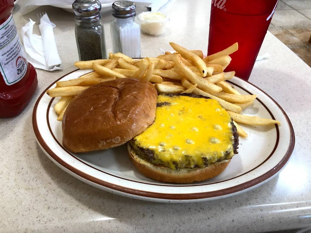 Leos Coney Island | restaurant | Flint, MI 48507, USA | 8107201100 OR +1 810-720-1100