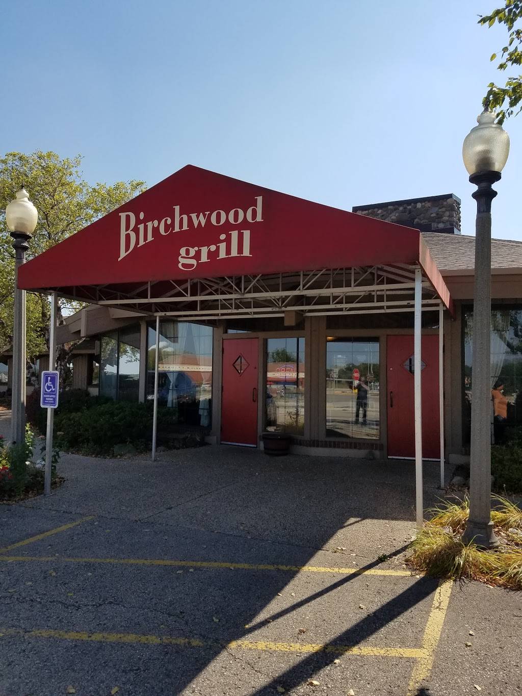 Birchwood Grill | restaurant | 7318, 7515 125th Ave, Kenosha, WI 53142, USA | 2628573455 OR +1 262-857-3455