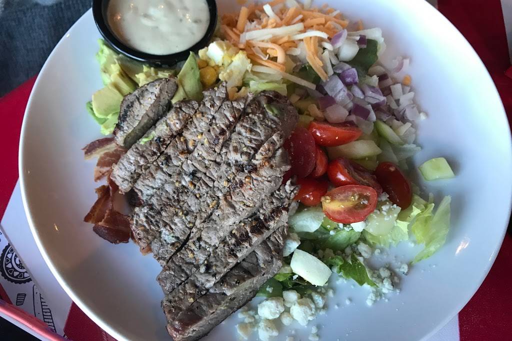 TGI Fridays | restaurant | 829 Merrick Ave, Westbury, NY 11590, USA | 5168328320 OR +1 516-832-8320