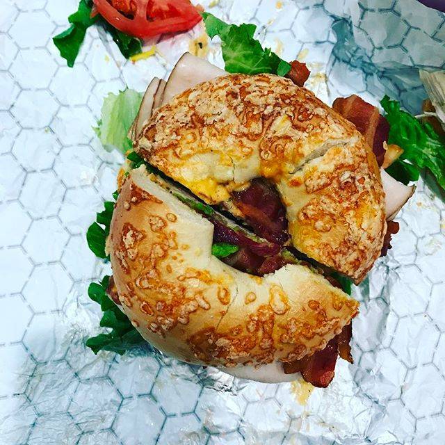 Einstein Bros. Bagels | cafe | 5003 E Fowler Ave, Tampa, FL 33617, USA | 8139880088 OR +1 813-988-0088