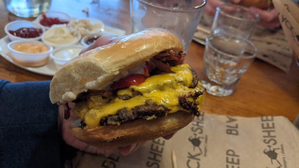 Black Sheep Burgers and Shakes | restaurant | 209 E Walnut St, Springfield, MO 65806, USA | 4173195905 OR +1 417-319-5905