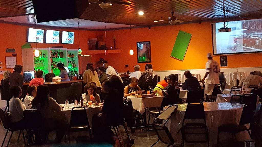 One Love Lounge Caribbean Restaurant | restaurant | 2315 S Cooper St, Arlington, TX 76015, USA | 6823234950 OR +1 682-323-4950