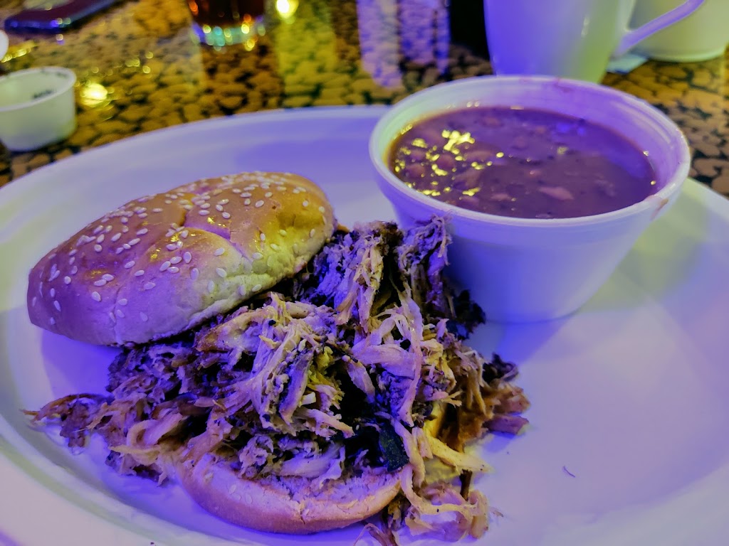 Anchor Smokehouse | restaurant | 165 Bradley Bay Dr, Meadview, AZ 86444, USA | 9285642880 OR +1 928-564-2880