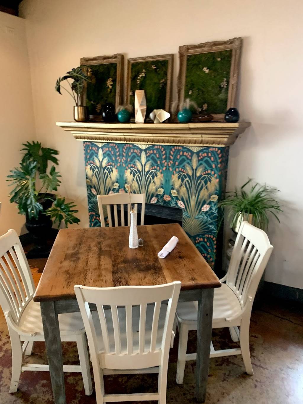 August Rhodes Market | restaurant | 3073 N Campbell Ave, Tucson, AZ 85719, USA | 5204478873 OR +1 520-447-8873