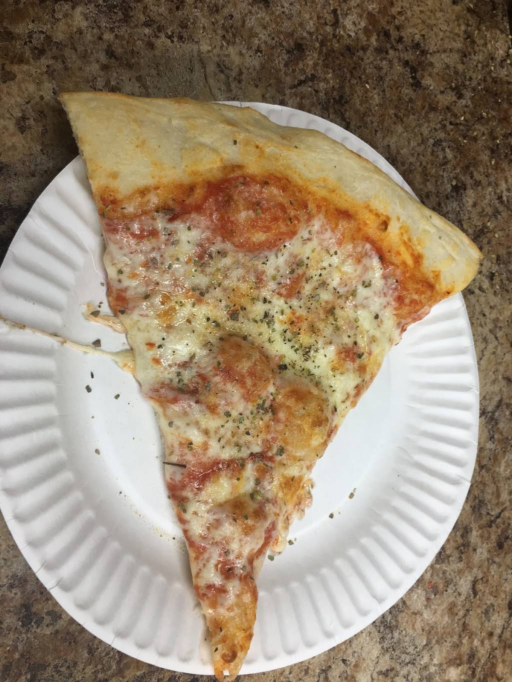 C & N Pizza and Grille | restaurant | 437 Centre St, Newton, MA 02458, USA | 6172199321 OR +1 617-219-9321