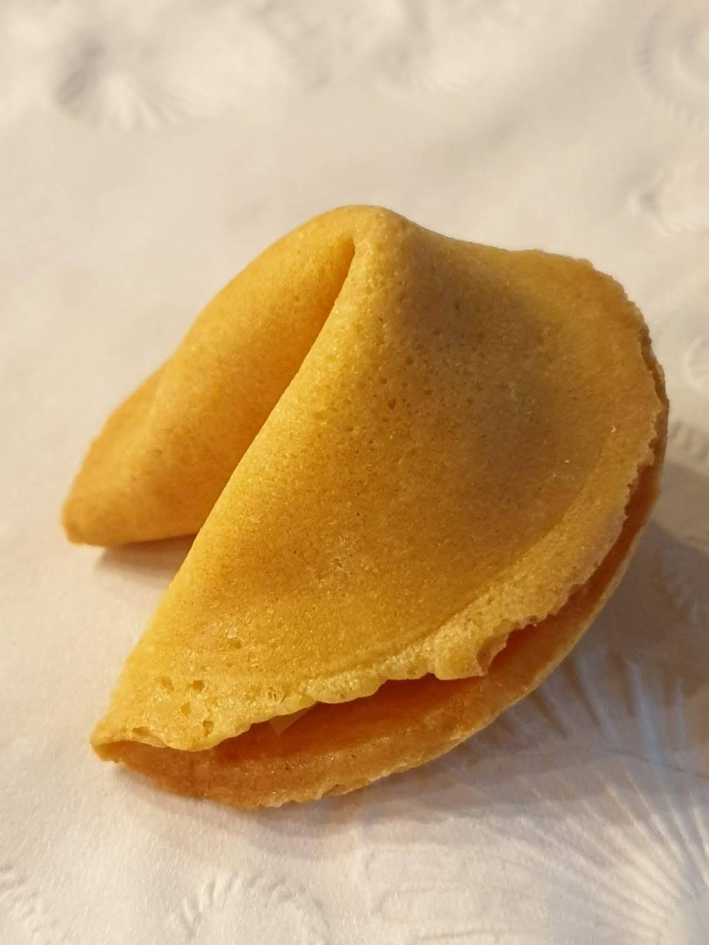 New Moon | restaurant | 2138 Verdugo Blvd, Montrose, CA 91020, USA | 8182494393 OR +1 818-249-4393