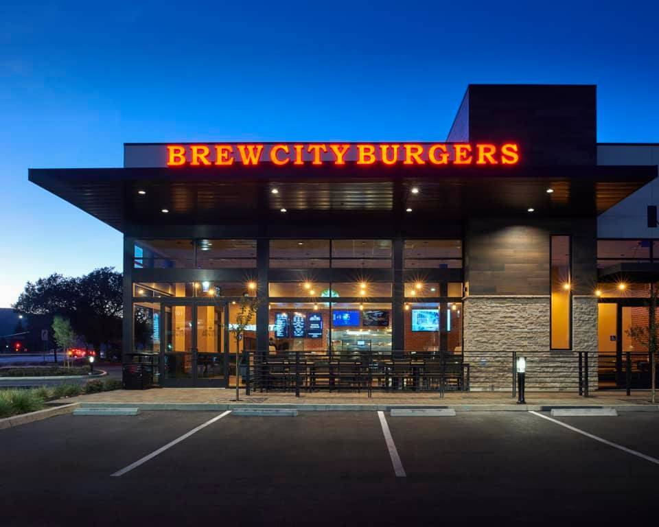Brew City Burgers | restaurant | 1425 1st St Suite 101, Gilroy, CA 95020, USA | 4087672690 OR +1 408-767-2690