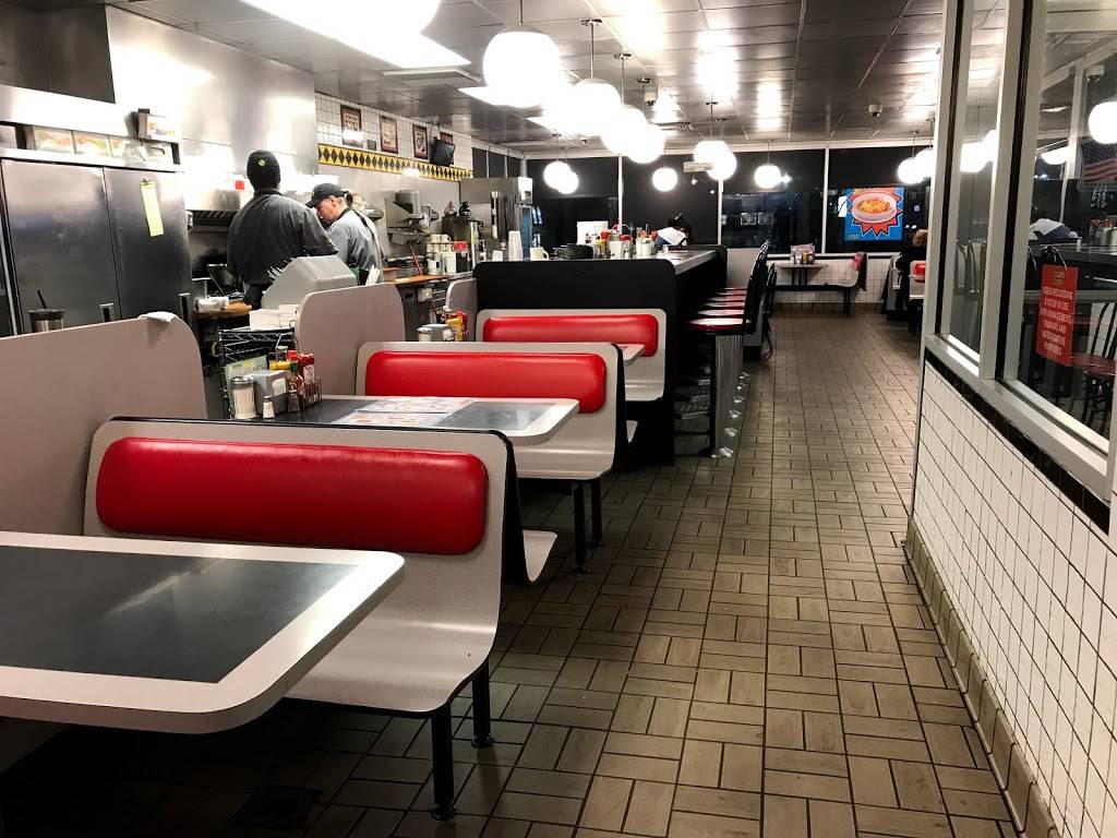 Waffle House | meal takeaway | 828 TN-76, White House, TN 37188, USA | 6156721313 OR +1 615-672-1313