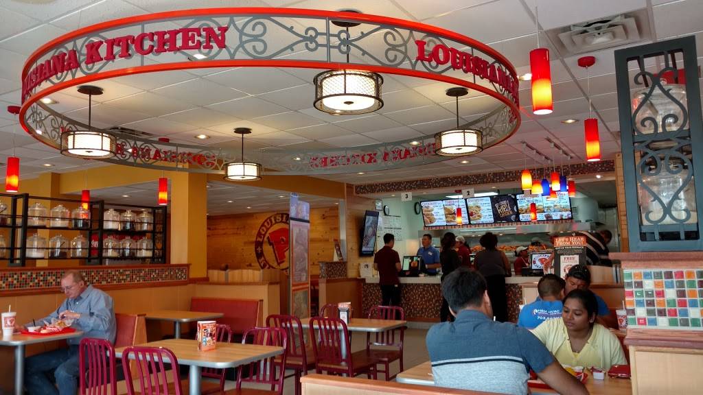 Popeyes Louisiana Kitchen | restaurant | 11850 Sunrise Valley Dr, Reston, VA 20191, USA | 7032643308 OR +1 703-264-3308