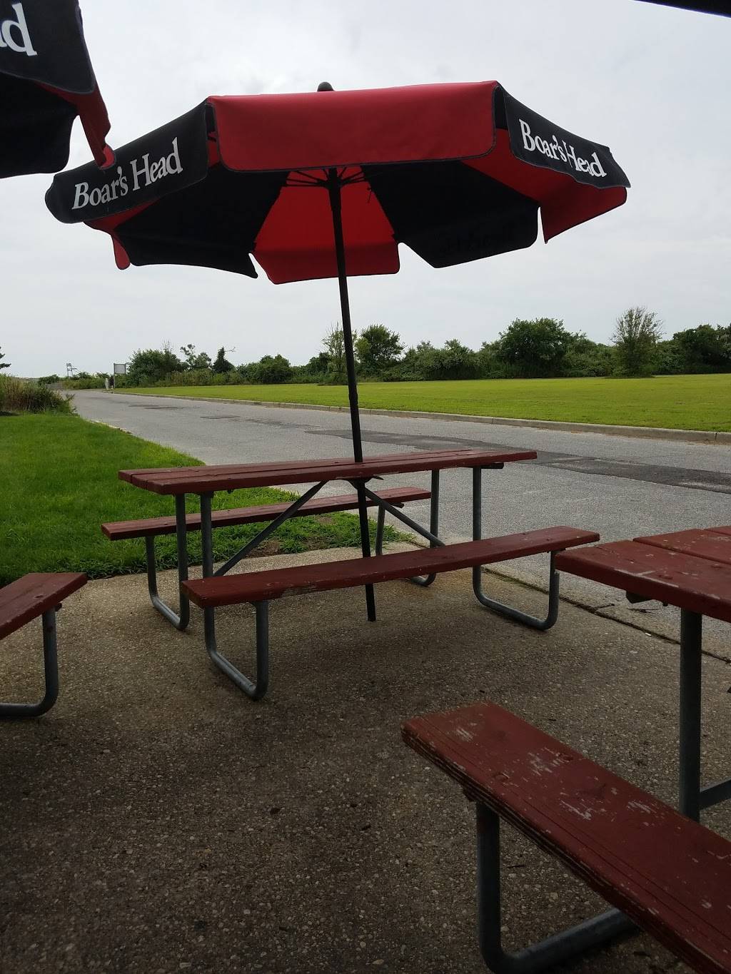 Point lookout deli cafe | meal takeaway | 1 Lido Blvd, Point Lookout, NY 11569, USA | 5164323354 OR +1 516-432-3354