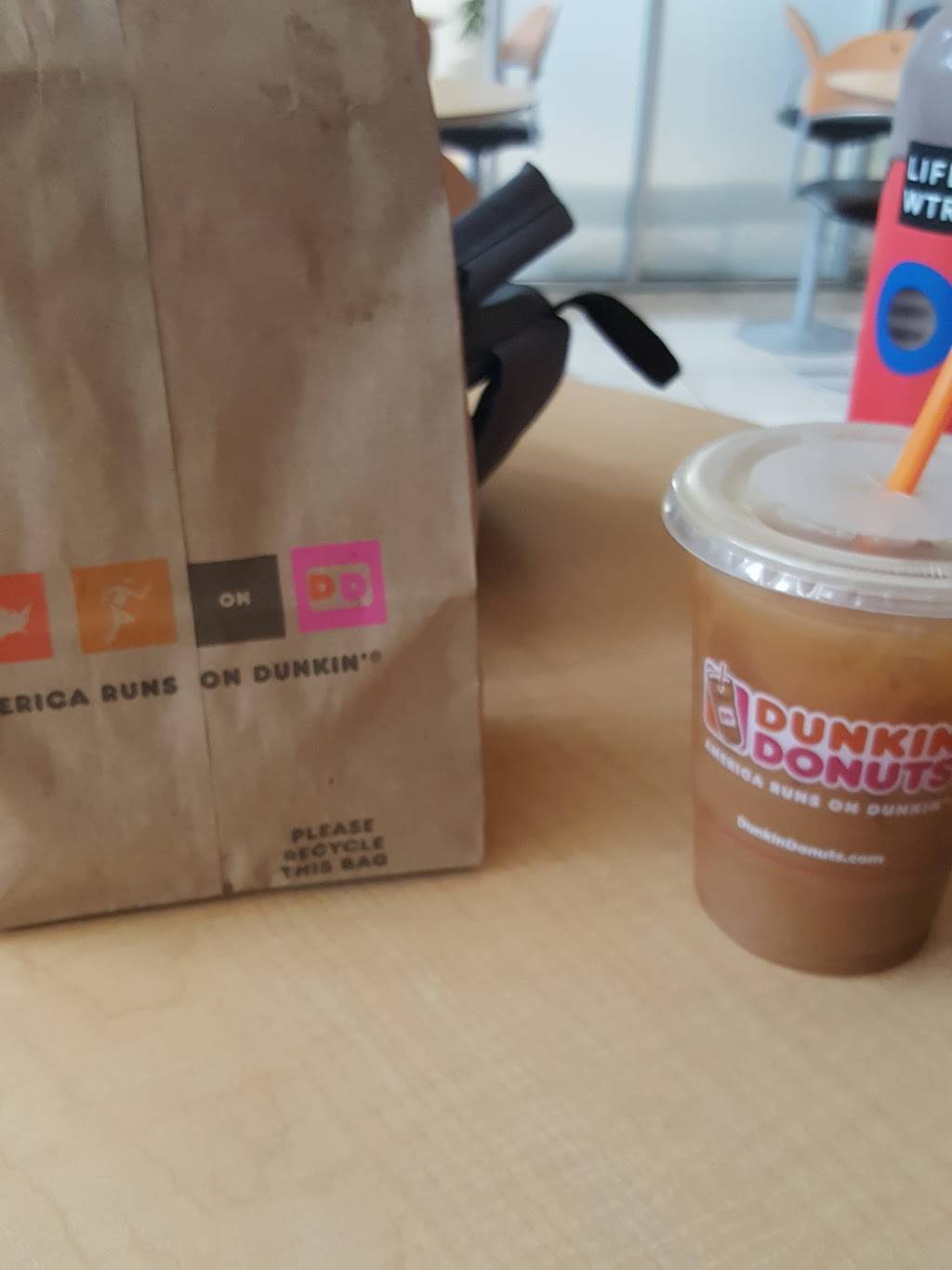Dunkin | bakery | 8099 College Pkwy Edison College, Building J, Fort Myers, FL 33919, USA | 2393494710 OR +1 239-349-4710