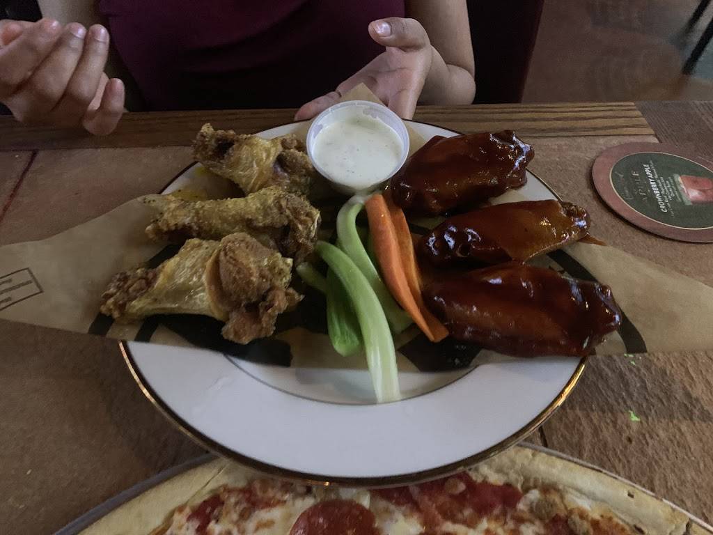 Perfect Score | restaurant | 6420 Northwest Loop 410 #108, San Antonio, TX 78238, USA | 2104558065 OR +1 210-455-8065