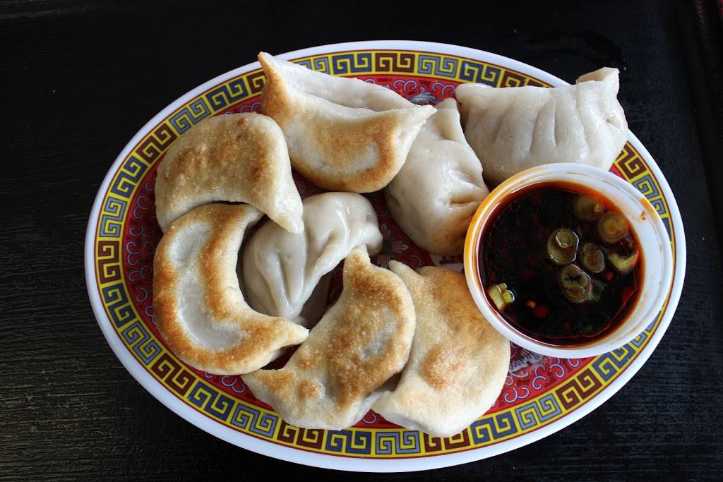 Lucky Kitchen | restaurant | 1753 Plymouth Rd, Ann Arbor, MI 48105, USA | 7347479968 OR +1 734-747-9968