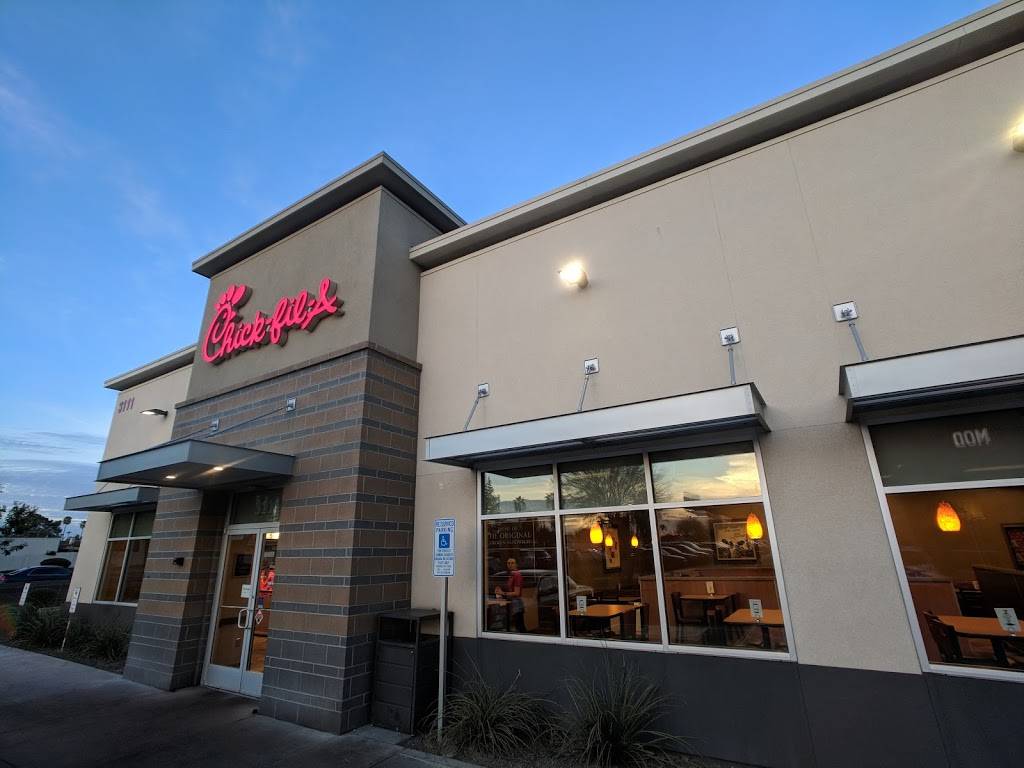 Chick-fil-A | restaurant | 3111 W Peoria Ave, Phoenix, AZ 85029, USA | 6025954003 OR +1 602-595-4003
