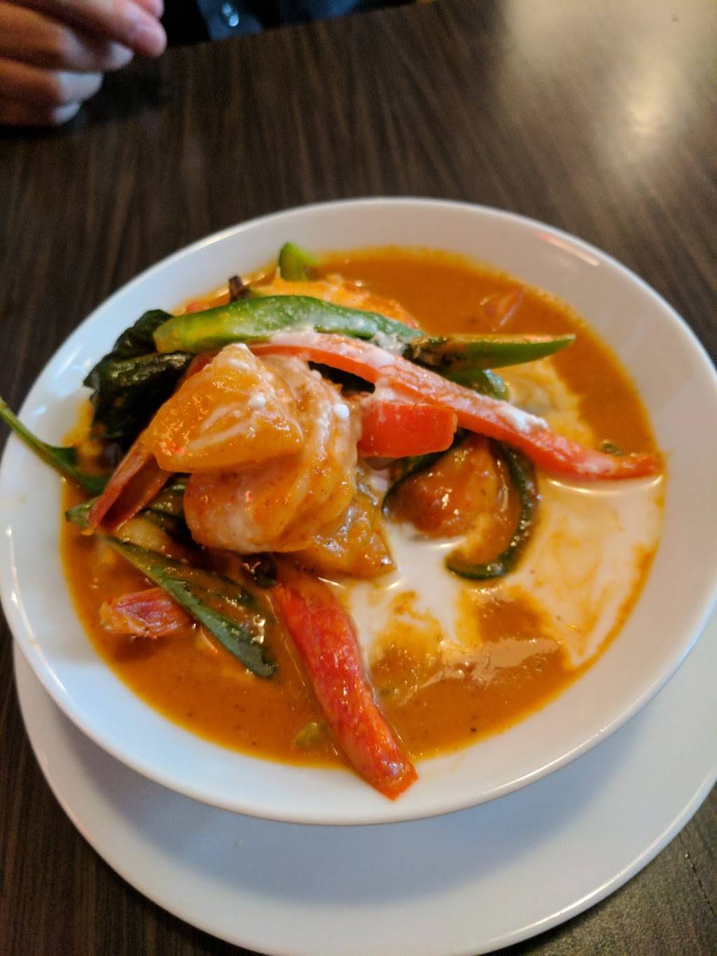 Mango Thai | restaurant | 318 S Broadway, Rochester, MN 55904, USA | 5072882360 OR +1 507-288-2360