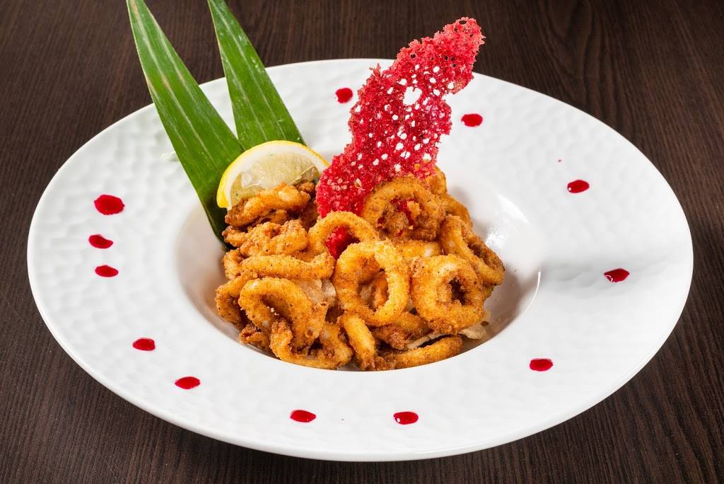 Thai One on Dundas | restaurant | 3132 Dundas St W, Toronto, ON M6P 2A1, Canada | 4165168080 OR +1 416-516-8080