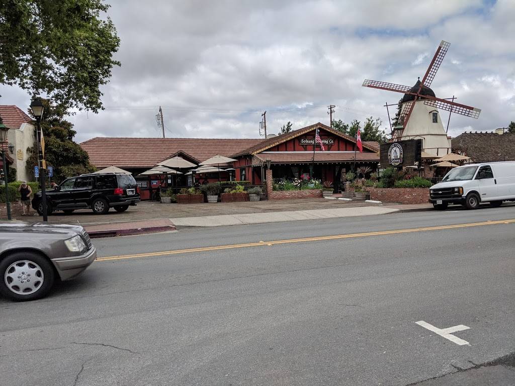 Big Bopper Drive-in | restaurant | 1510 Mission Dr, Solvang, CA 93463, USA | 8056886018 OR +1 805-688-6018