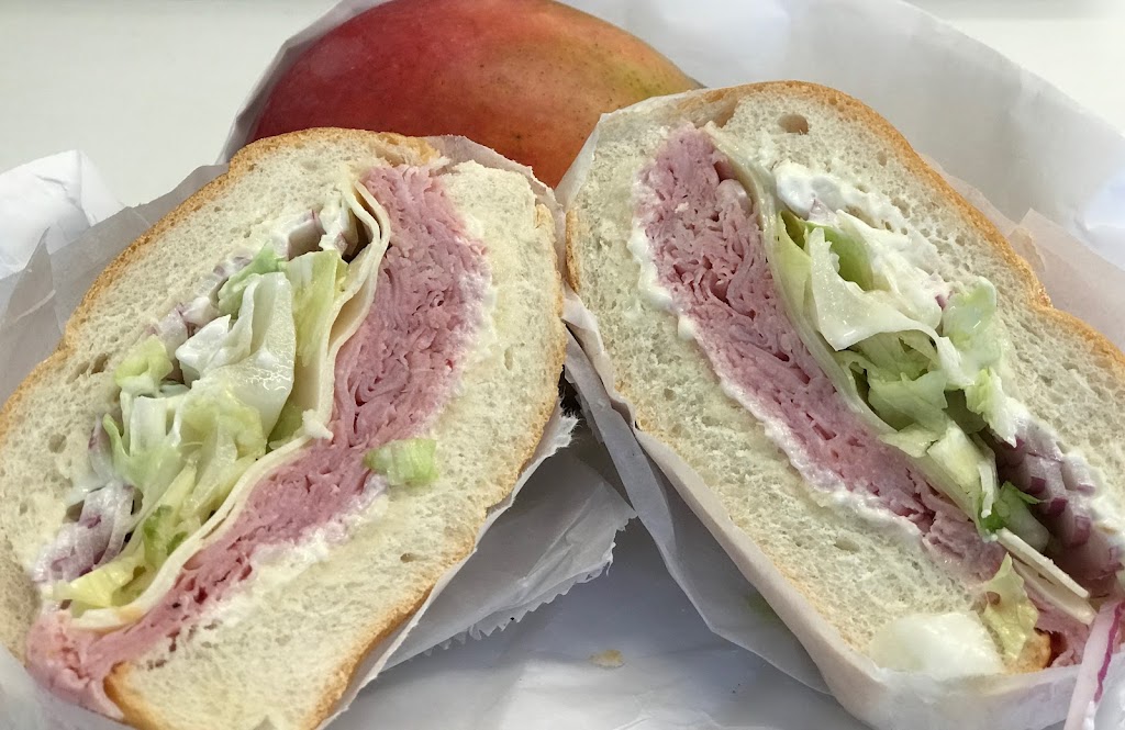 Sugar Deli Food Center | restaurant | 470 9th Ave, New York, NY 10018, USA | 2122793548 OR +1 212-279-3548