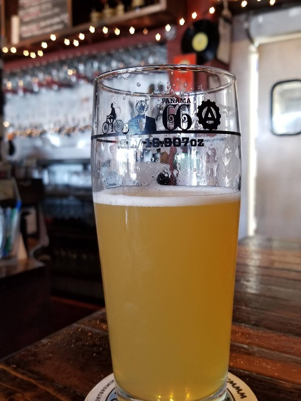 Blind Lady Ale House | restaurant | 3416 Adams Ave, San Diego, CA 92116, USA | 6192552491 OR +1 619-255-2491