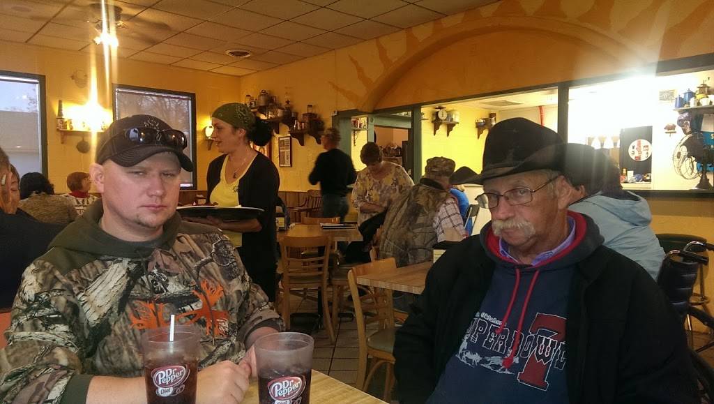 Scrambled Sams | restaurant | 802 W Main St, Lyons, KS 67554, USA | 6206802634 OR +1 620-680-2634