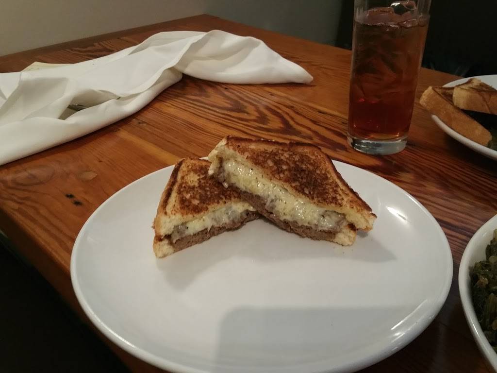 Bettys Eat Shop | restaurant | 126 S Whitworth Ave, Brookhaven, MS 39601, USA | 6012652525 OR +1 601-265-2525