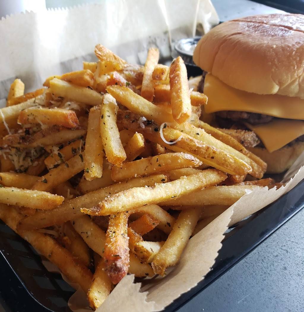 The Craft Burger | restaurant | 5184 Caldwell Mill Rd, Birmingham, AL 35244, USA | 2059950003 OR +1 205-995-0003