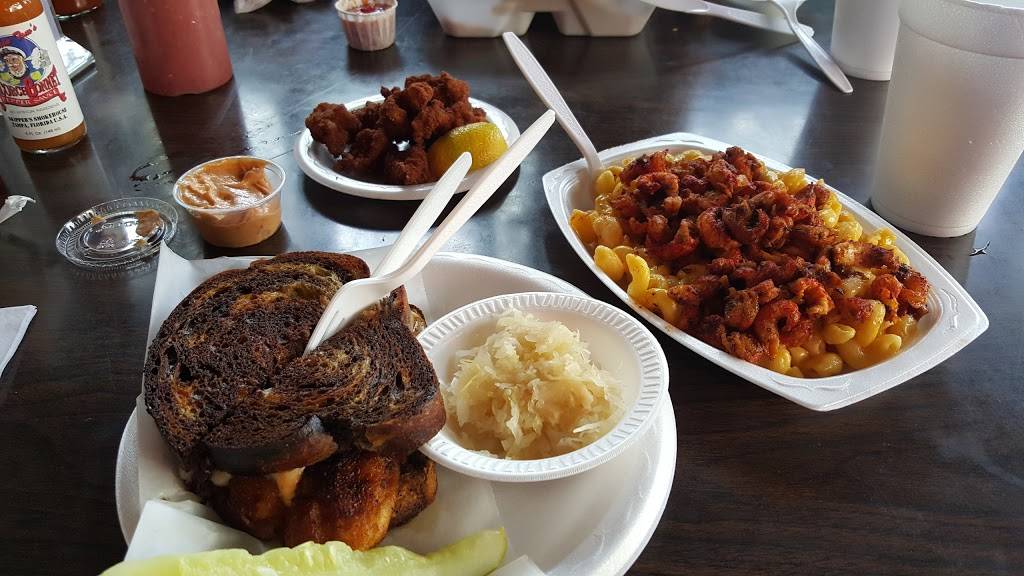 Skippers Smokehouse | restaurant | 910 Skipper Rd, Tampa, FL 33613, USA | 8139710666 OR +1 813-971-0666