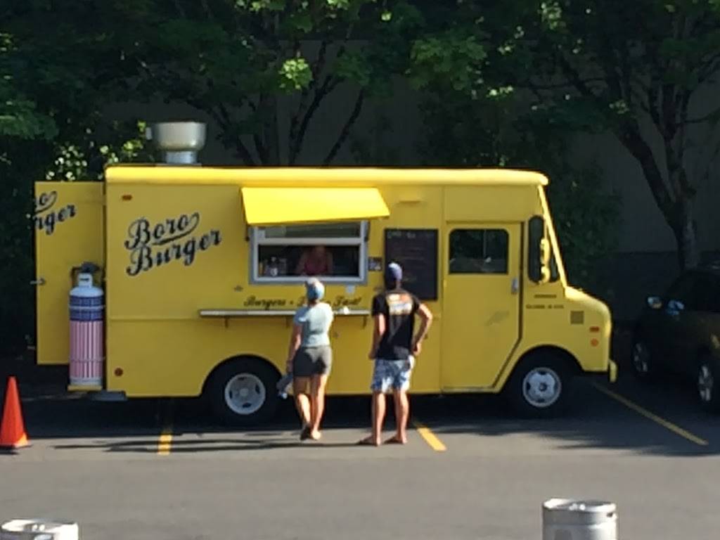 Boro Burger | restaurant | 173 NE 3rd Ave Suite 101, Hillsboro, OR 97124, USA | 9713296885 OR +1 971-329-6885