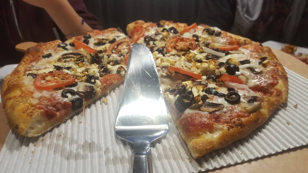 Marcos Pizza | meal delivery | 1230 S Hover St, Longmont, CO 80501, USA | 7207594900 OR +1 720-759-4900