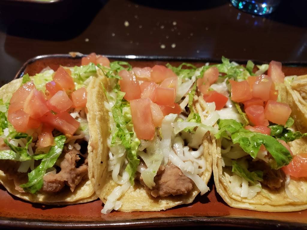 En Fuego Mexican Grille | restaurant | 17W648 22nd St, Oakbrook Terrace, IL 60181, USA | 6306138899 OR +1 630-613-8899