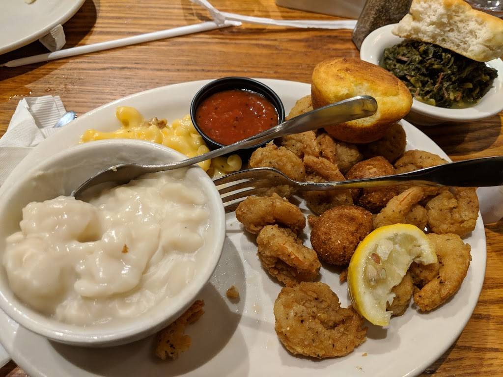 Cracker Barrel Old Country Store | restaurant | 1051 Fox Run Ave, Opelika, AL 36801, USA | 3347492363 OR +1 334-749-2363