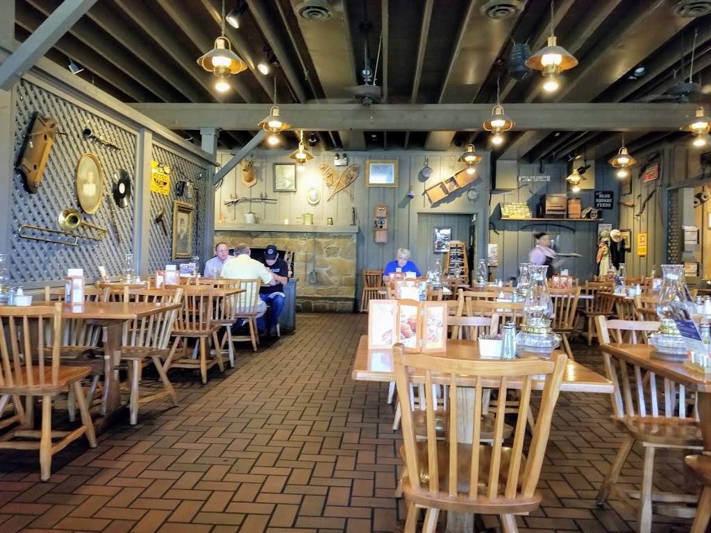 Cracker Barrel Old Country Store | restaurant | 2858 N Glenstone Ave, Springfield, MO 65803, USA | 4178314600 OR +1 417-831-4600
